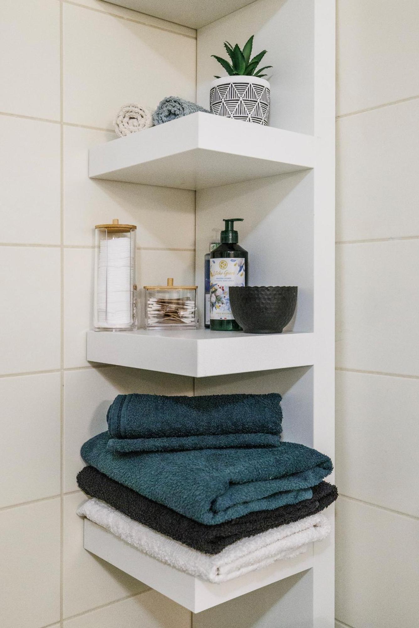 Spacious Flat & Parking Possibility, 3 Stops To Wenceslav Square Praga Exterior foto